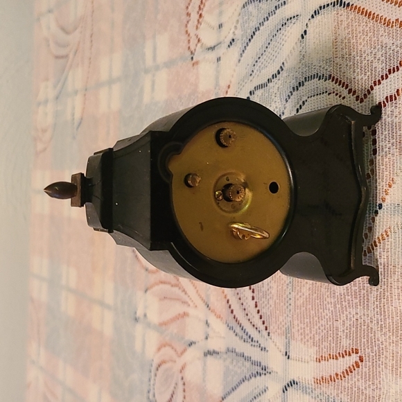 Vintage Westclox alarm clock. Made by General Time Hong Kong. 5inches windup - Picture 2 of 3